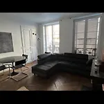 Superbe 75 M2 Deux Chambres Paris 5